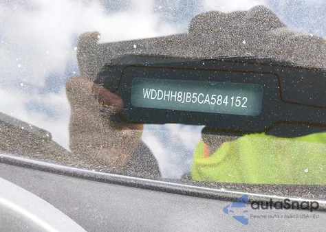 2012 Mercedes-Benz E 350 4Matic из США, поврежденный, VIN WDDHH8JB5CA584152